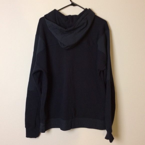 Guess - Roy Pop Over Nylon Hoodie - Picture 3 of 4
